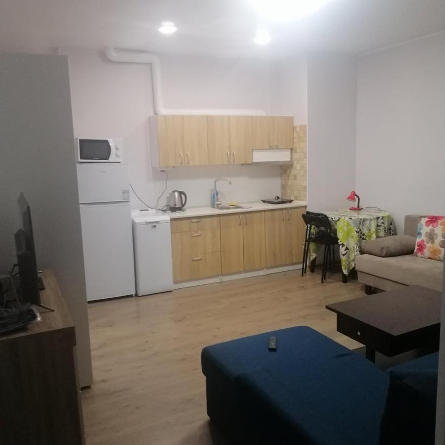Cozy Gagarin Plaza Apartment Odesa Exterior photo